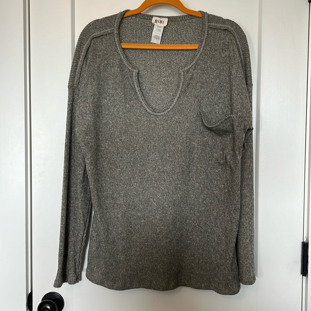BiBi Gray Shirt Top Large
